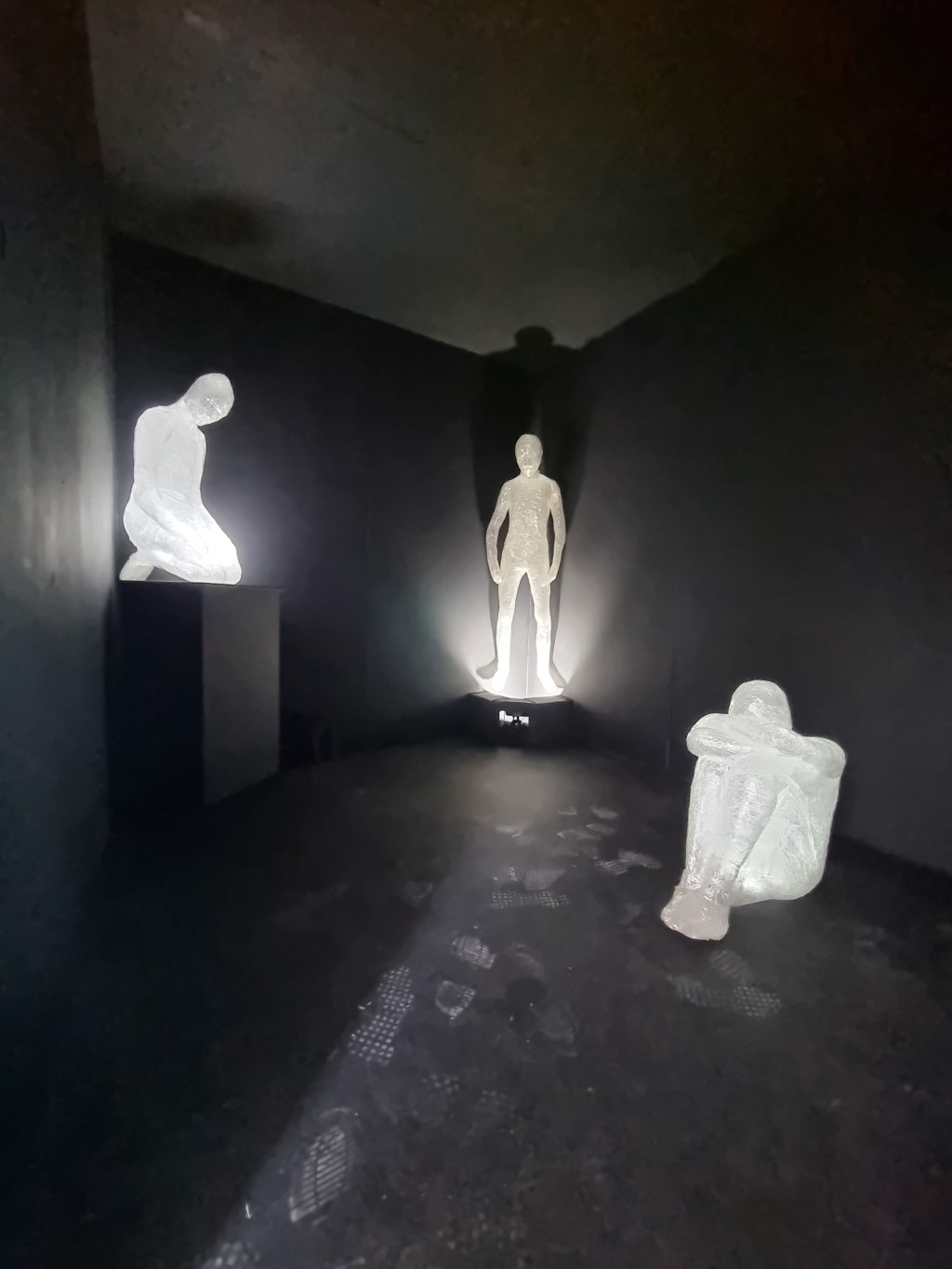 Advanced Studio Practice 2 – Proposal                                                                                   Sculpture – Installation “Being”